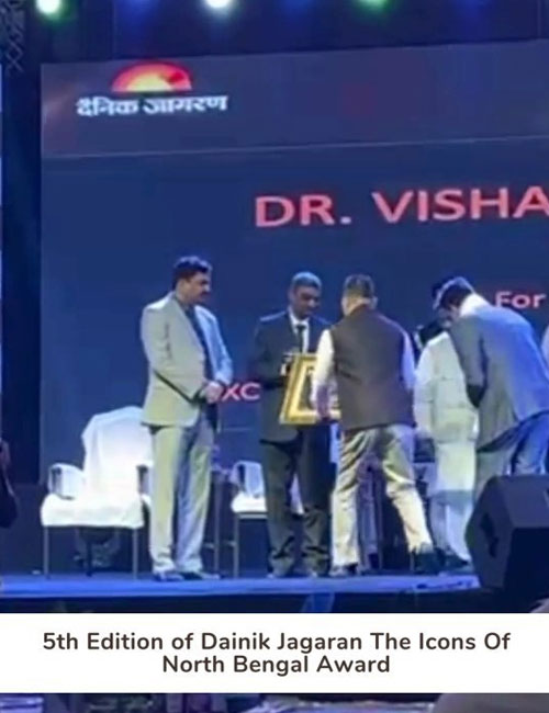 Dr. Deo Receiving The Icons of North Bengal Awards